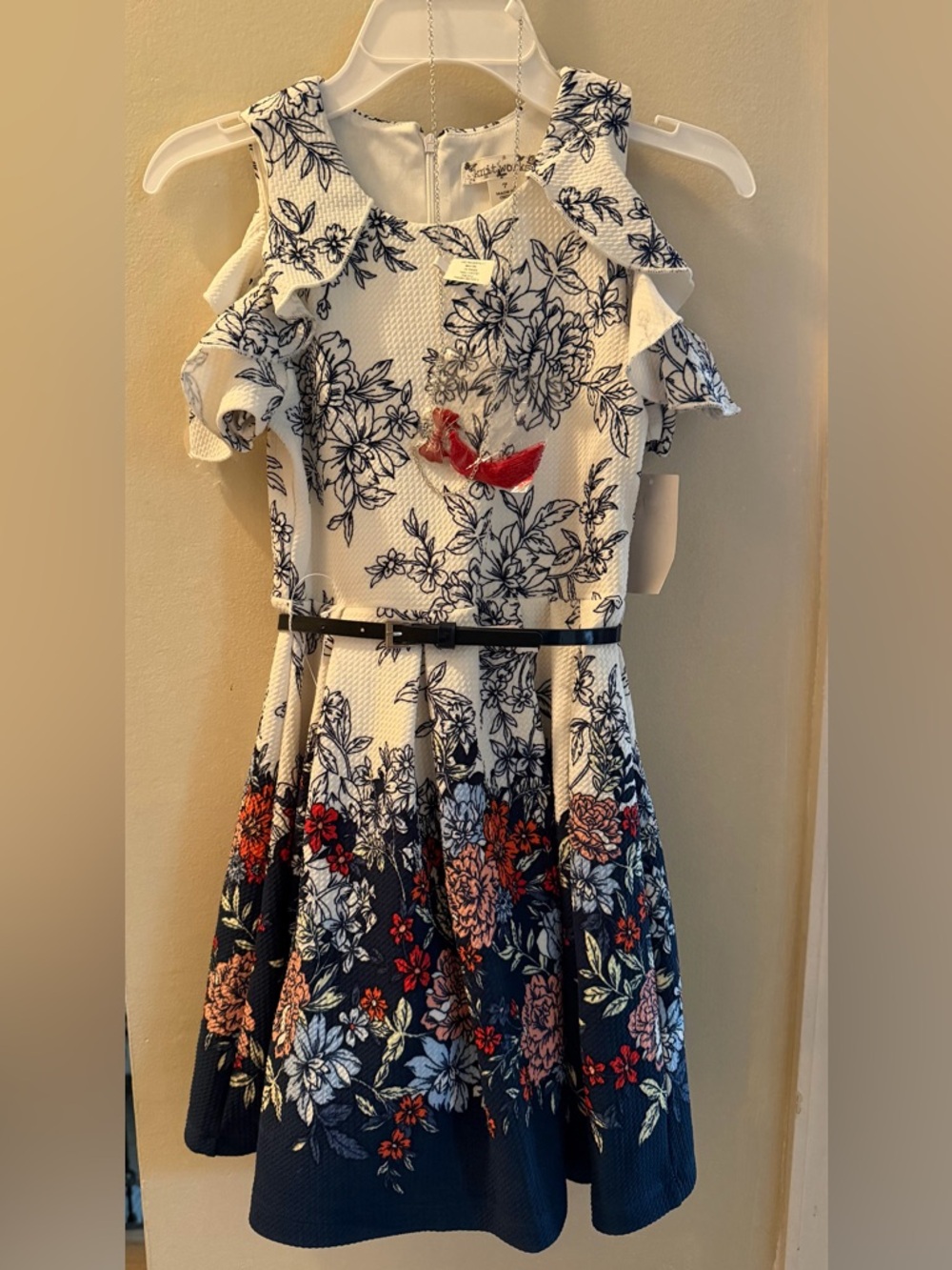 NWT Girls Floral Fit-and-Flare Dress with Belt - White & Navy, size 7 necklace